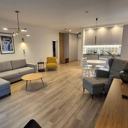 Apartamenty Dudek - Stylowe Apartamenty, 5 Minut Pieszo Do Morza! Рови Екстериор снимка