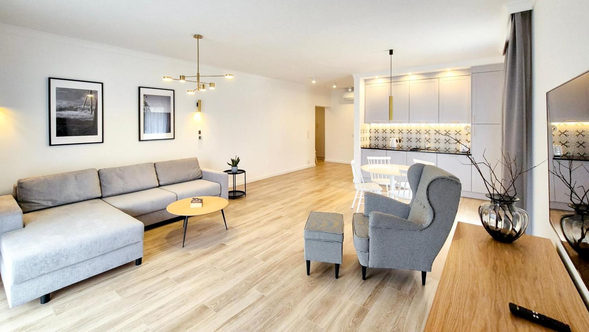 Apartamenty Dudek - Stylowe Apartamenty, 5 Minut Pieszo Do Morza! Рови Екстериор снимка