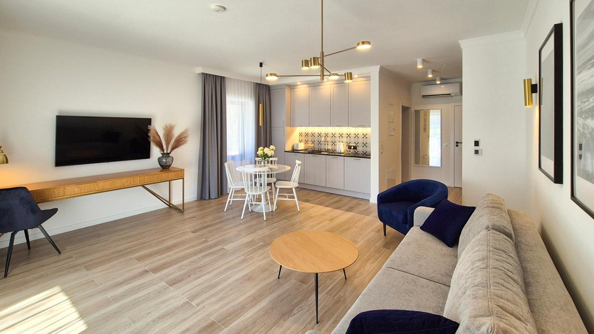 Apartamenty Dudek - Stylowe Apartamenty, 5 Minut Pieszo Do Morza! Рови Екстериор снимка